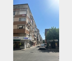 519 SATILIK 3+1 YATIRIMLIK GÜZELYALI MERKEZİ KONUM KÖŞE DAİRE İZMİR